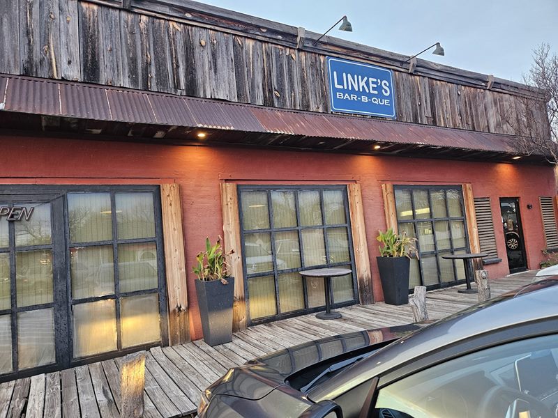 Linke's BBQ exterior